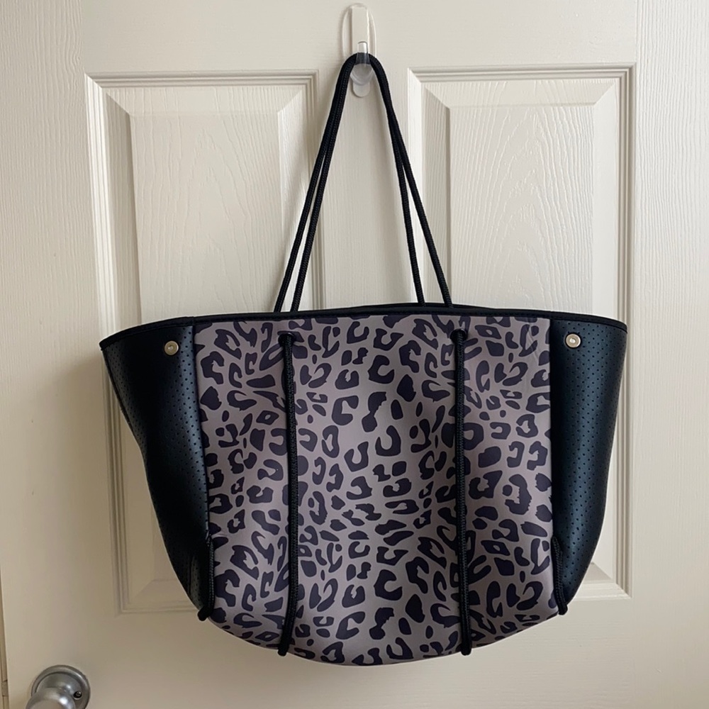 Black and gray camouflage neoprene scuba boutique tote bag